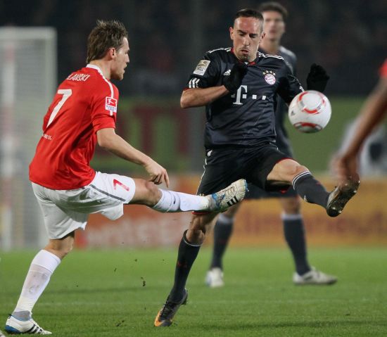 确保场馆始 确保场馆始